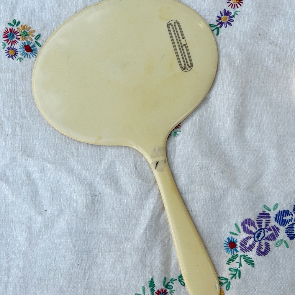 Vintage Art Deco Oval Ivory Celluloid Handheld Vanity Dresser Mirror 15”